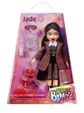 New Always Bratz Doll Jade 11 piece Doll Set